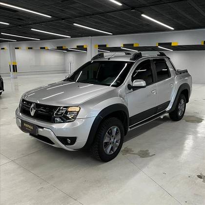 RENAULT DUSTER OROCH 1.6 16V FLEX DYNAMIQUE 4P MANUAL RENAULT DUSTER OROCH 1.6 16V FLEX DYNAMIQUE 4P MANUAL